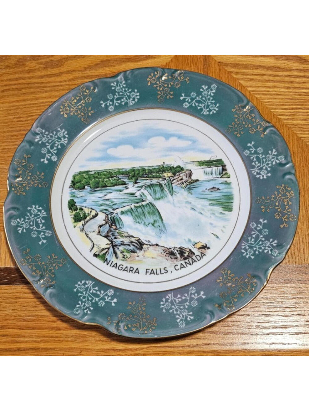 Vintage Niagara Falls Canada Souvenir Plate (Cassidy  Montreal-Toronto)